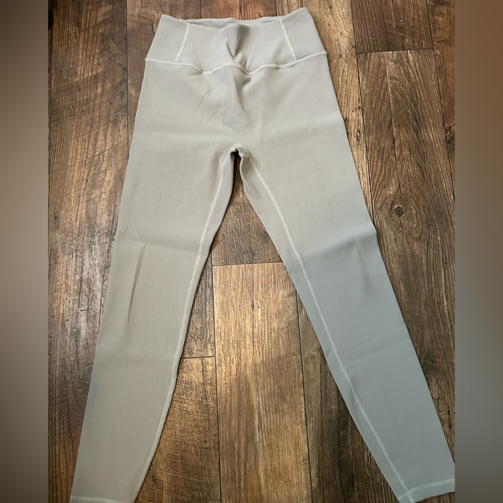 TSL Collection Cream Ribbed Leggings Size XL